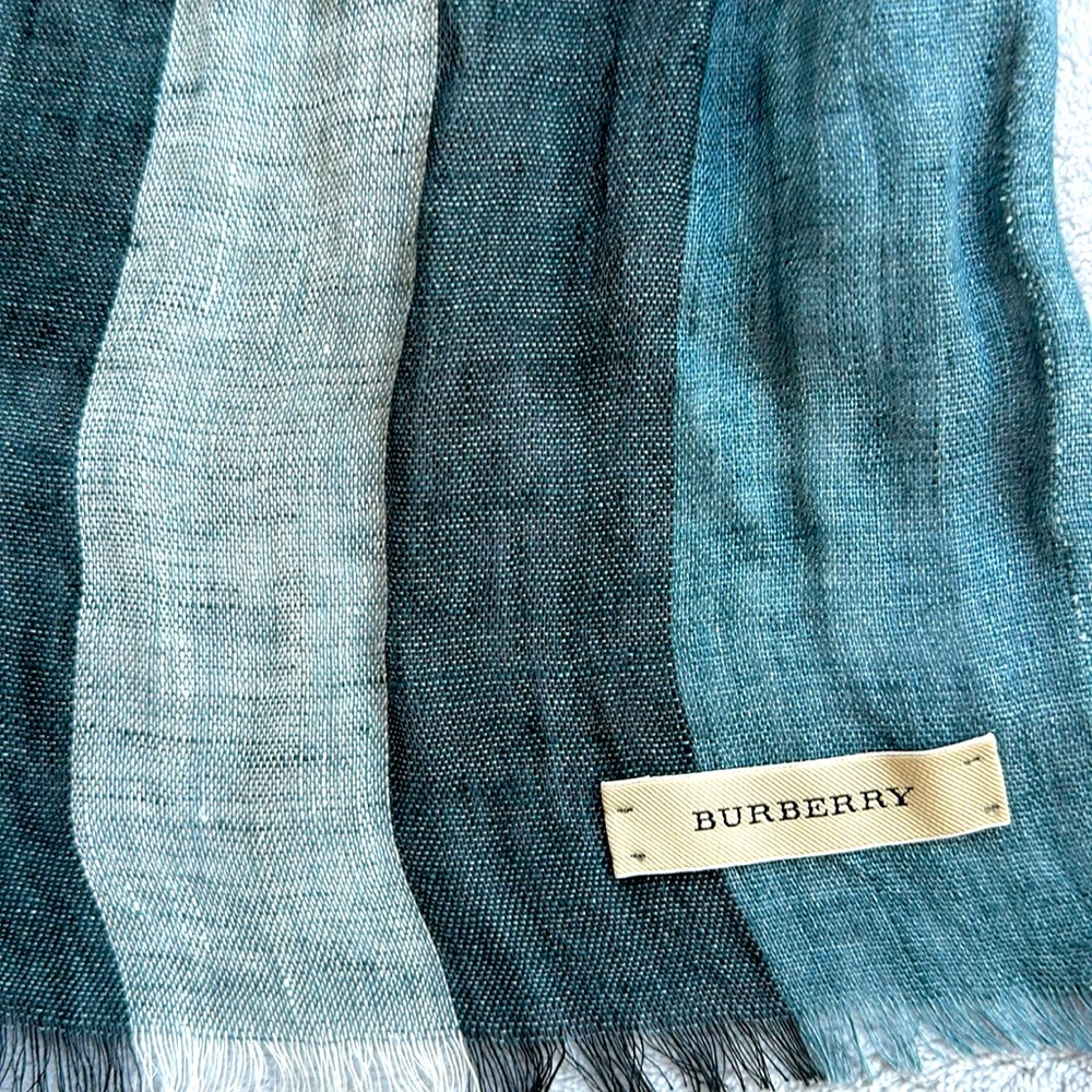 Burberry scarf